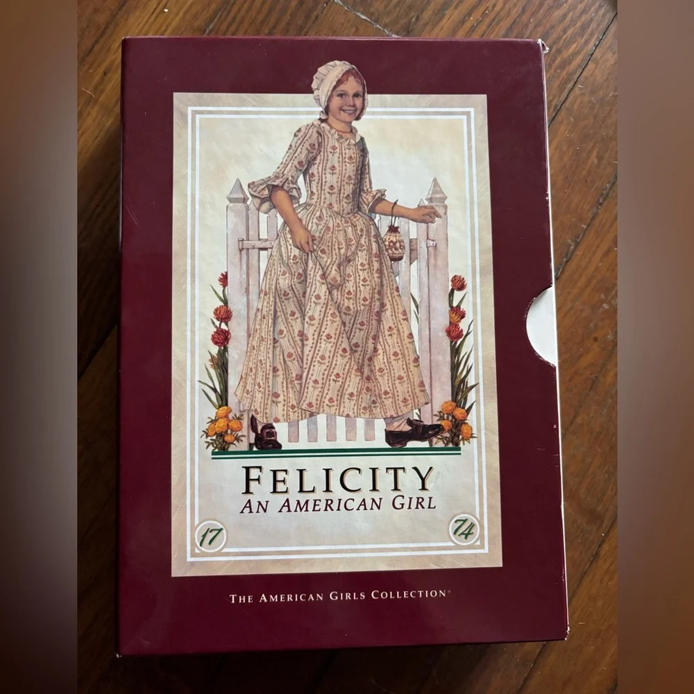 Felicity- American Girl Doll Pleasant Company with Clothing Collection - Picture 15 of 16